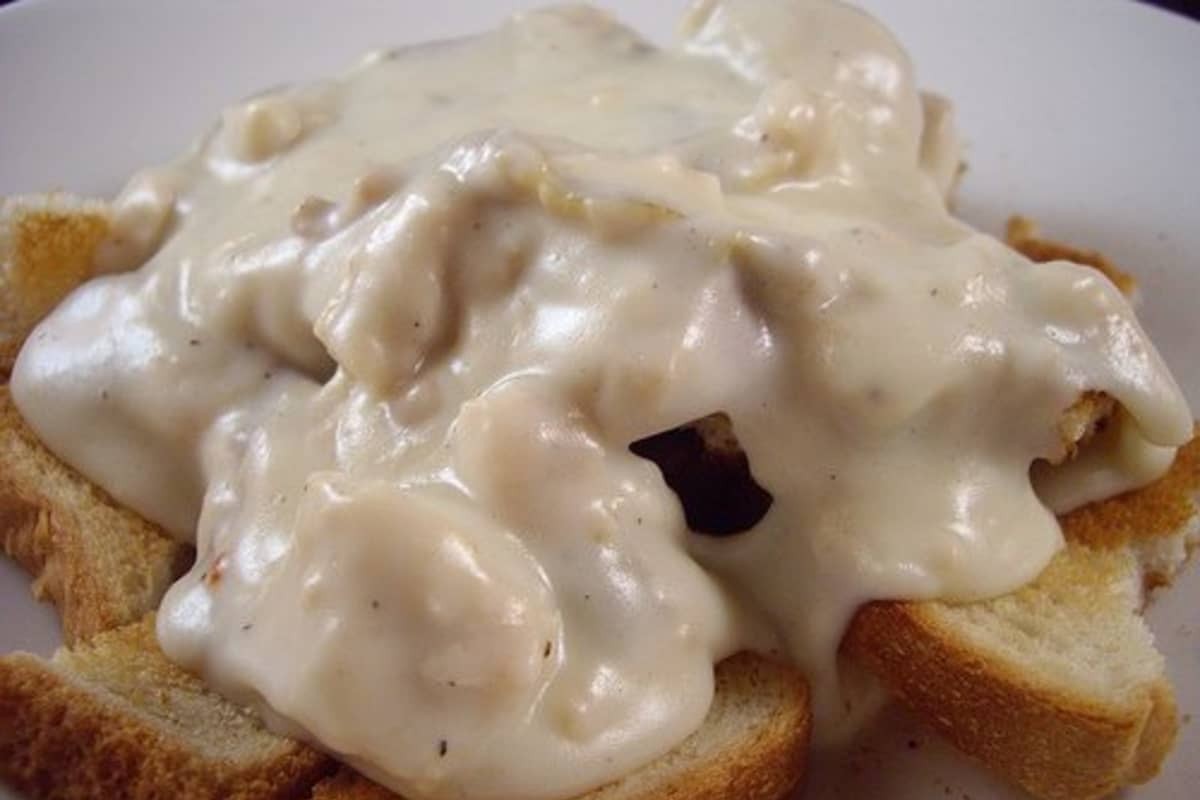 creamed-tuna-on-toast-recipe