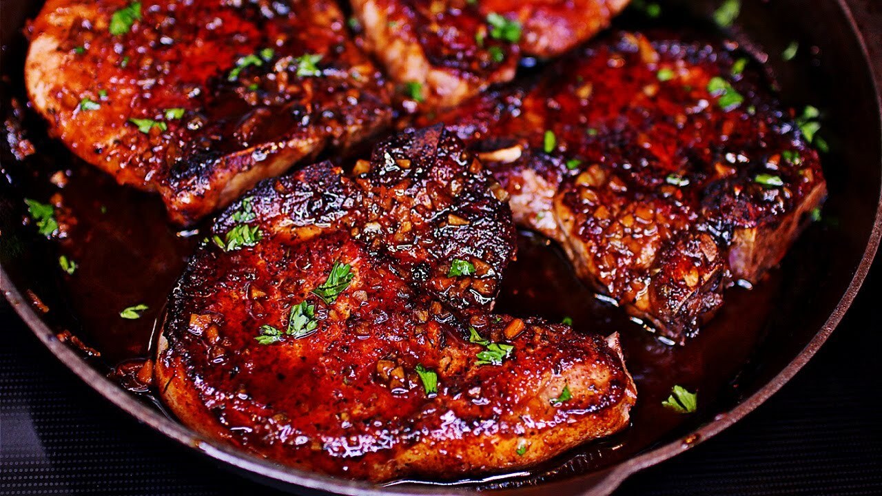 garlic-seasoned-baked-pork-chops-recipe