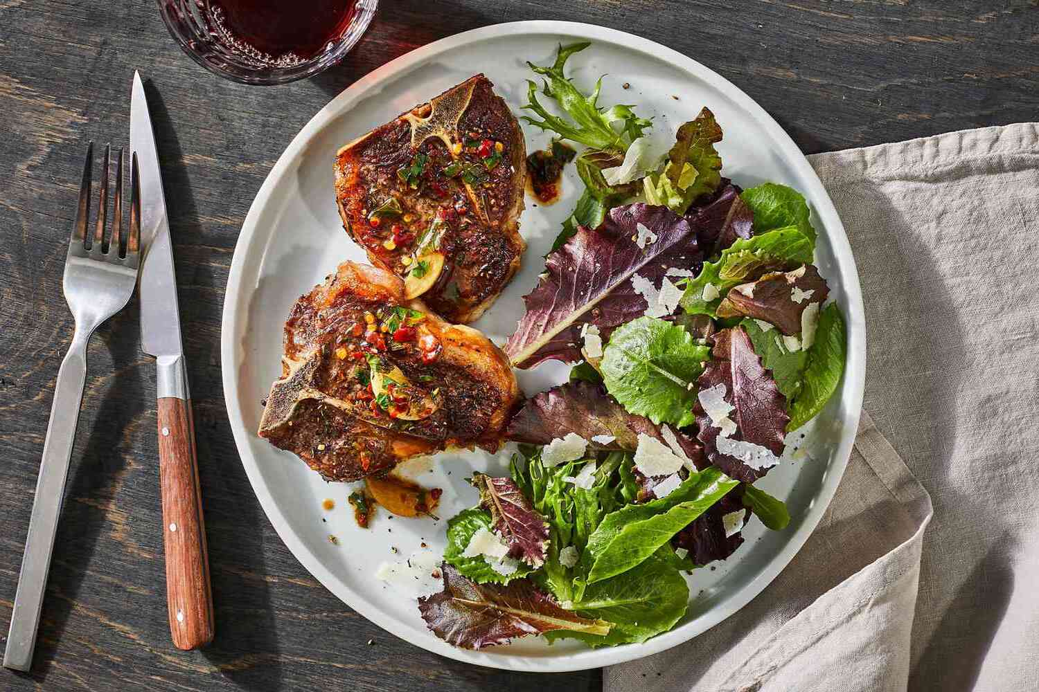 grilled-garlic-and-rosemary-lamb-loin-chops-recipe