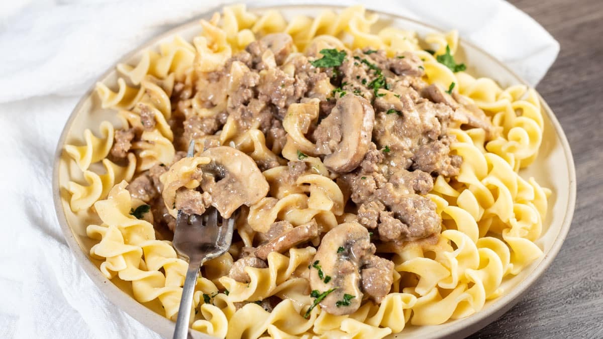 ground-beef-stroganoff-recipe