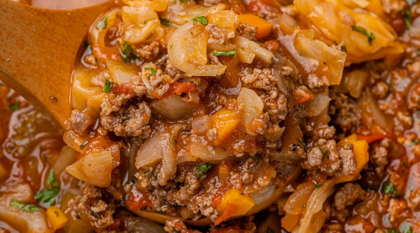 instant-pot-cabbage-and-beef-soup-recipe