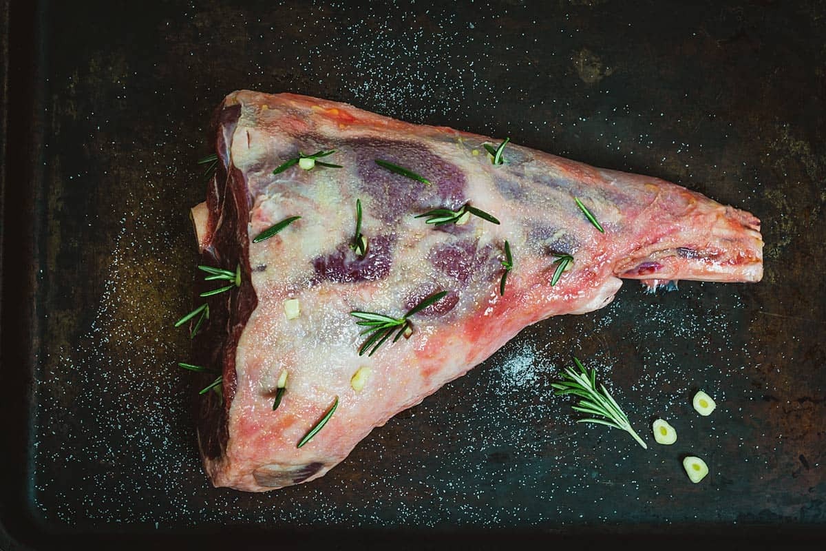 leg-of-lamb-with-garlic-and-beer-recipe