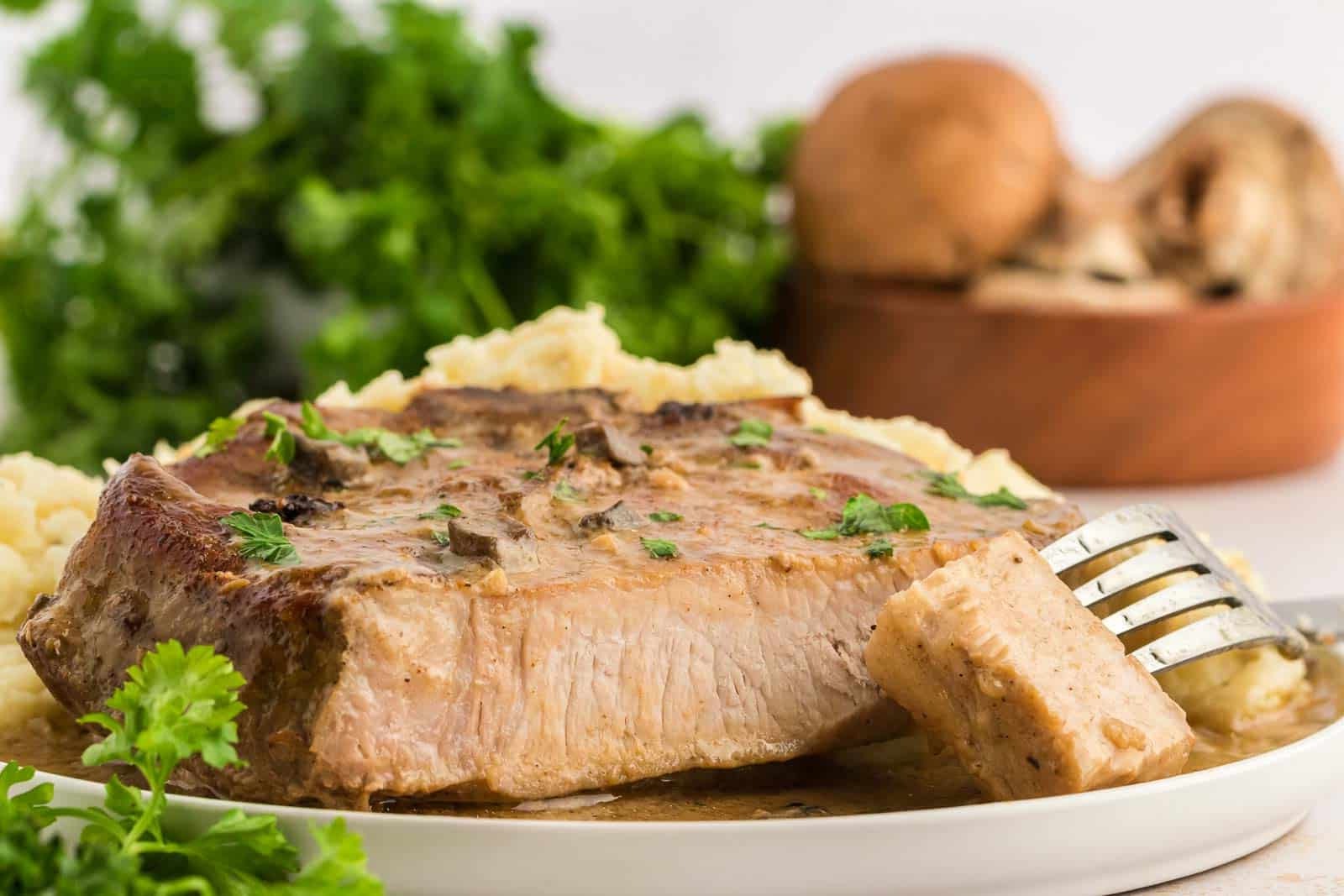 mushroom-pork-chops-recipe