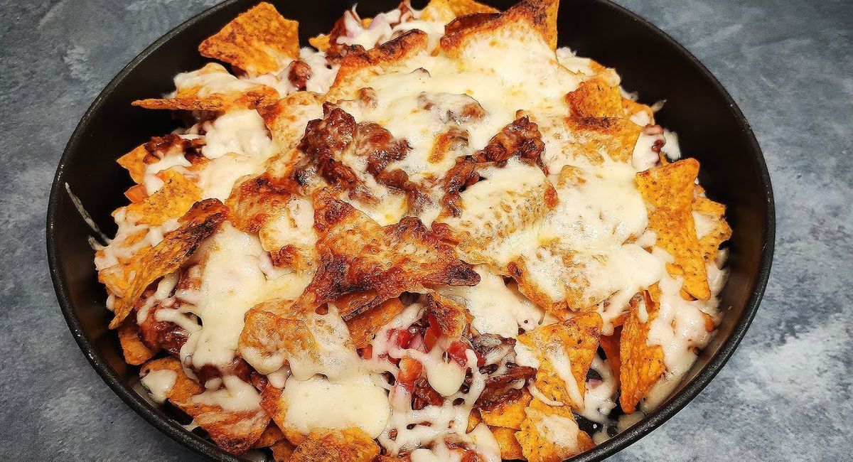 restaurant-style-chicken-nachos-recipe