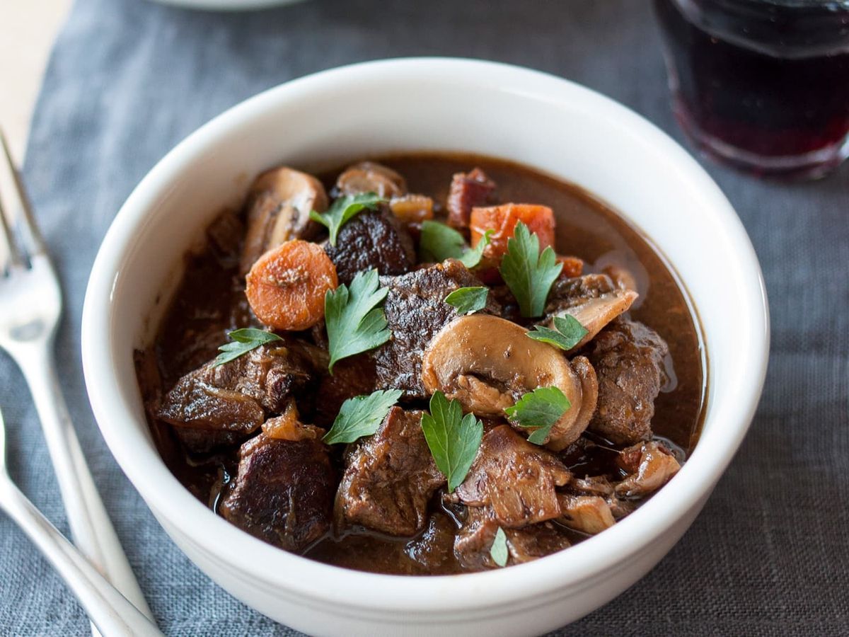 slow-cooker-beef-bourguignon-recipe