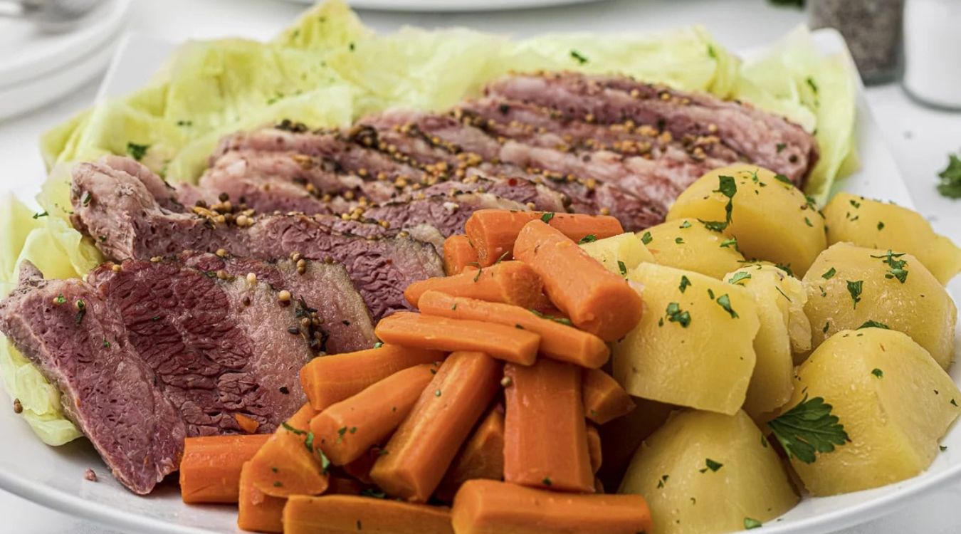 slow-cooker-corned-beef-and-cabbage-recipe