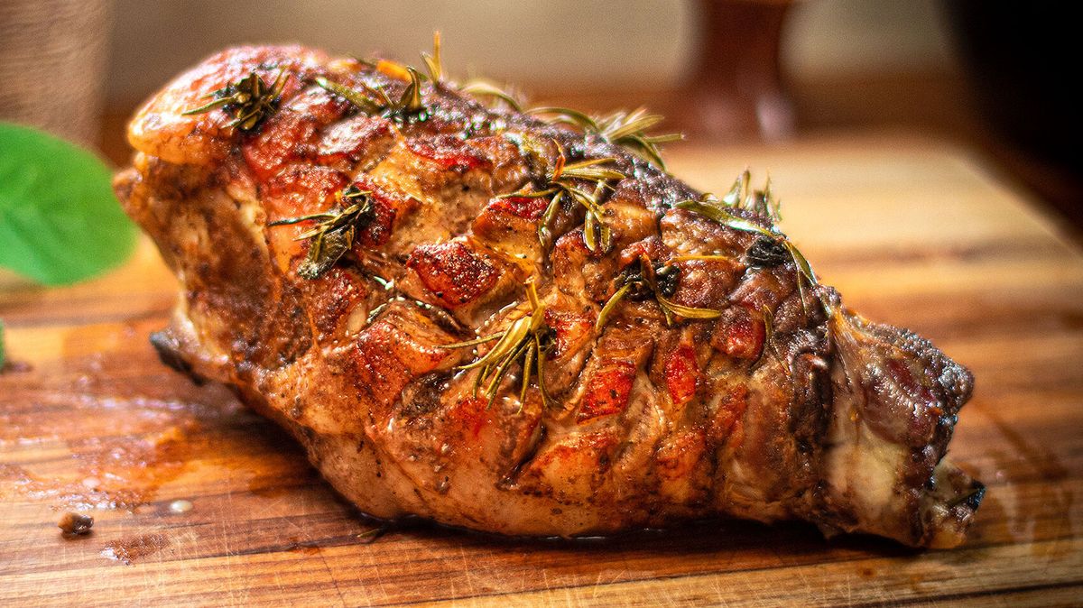 slow-cooker-roasted-leg-of-lamb-recipe