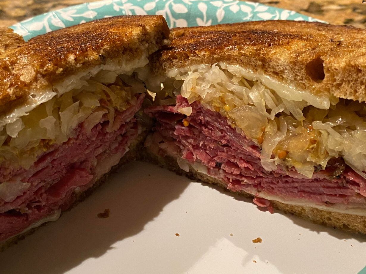 smoked-corned-beef-sandwiches-recipe